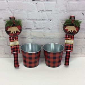 Christmas Black & Red Buffalo Check 4 Pc Decor Bundle 2 Wreath Hangers 2 Tins